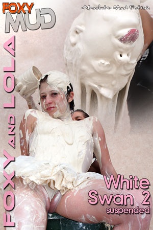 Lola - White swan 2