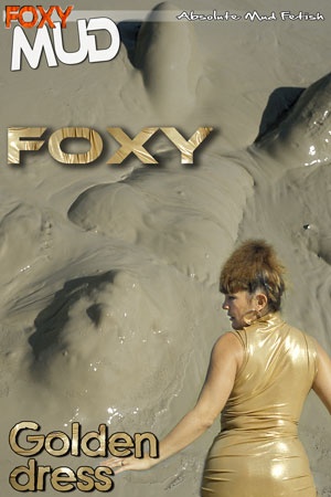 Foxy - Golden dress