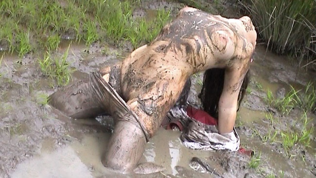 Nude Mud Sex Picture 24